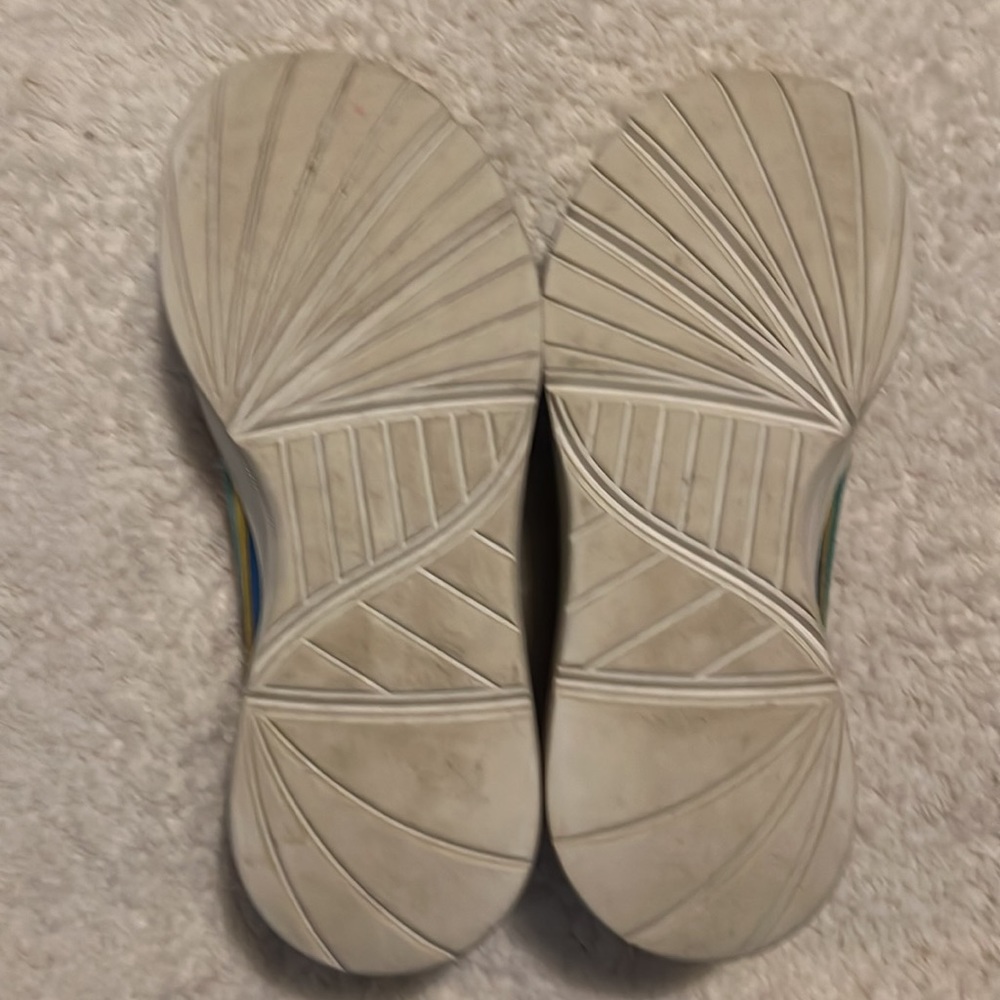 Steve Madden Women's Cavo Sneaker - Picture 7 of 8